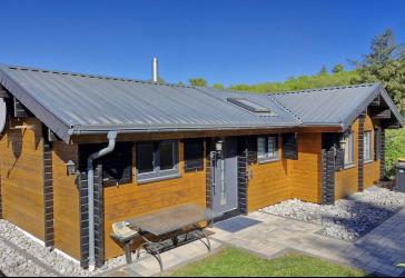 DAS BESONDERE HAUS IM GRÜNEN - sofort bezugsfrei