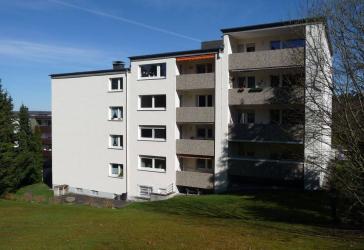 **3,5-Zimmerwohnung mit Balkon u. Garage in Neheim im Rusch**