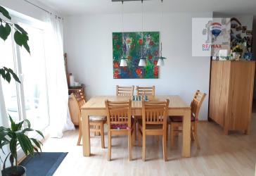 Sonnige DG Wohnung mit TG Stellplatz im Hagenbach - frei werdend!