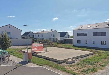 'QUATTRO GREEN LIVING' Haus 3 - Neubau-Doppelhaushälfte in Deining