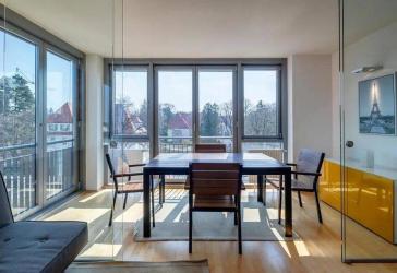 Möbliert Sonnige 2-Zimmer Wohnung mit Blick ins Grüne
