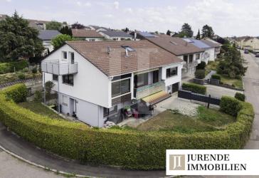 Dreifamilienhaus in schöner Lage von Enzberg