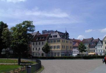 2-Zimmer-Apartment möbliert am Schlossplatz