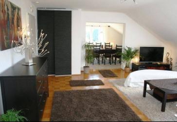 Möblierte 4-Zimmer-Dachgeschosswohnung mit Balkon im Märchenviertel von Karlsruhe-Rüppurr