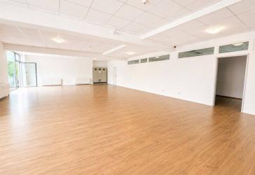 Sanierte Büro-/ und Praxisfläche mit vielseitigen Nutzungsmöglichkeiten mitten in Neheim zu vermieten