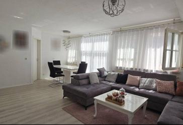 Urbanes Raumwunder: Lichtdurchflutete 4-Zimmer-Maisonette im Herzen von Öhringen (Provisionsfrei!)