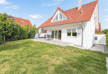 Familienfreundliches Zuhause mit großzügigem Raumkonzept und schönem Außenbereich!