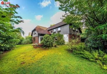 Vielseitiges Mehrfamilienhaus mit großem Grundstück in Bad?Zwischenahn/Bloh