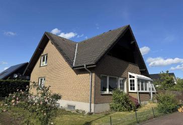 Wohnhaus mit handwerklichem Potenzial in Kirchlengern, Sackgassenlage in Zentrumnähe