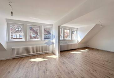 TOP Lage: 4-Zimmer-Wohnung mit großem Wohn- Essbereich