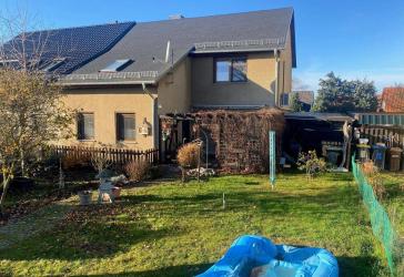 Einfamilienhaus DHH in ruhiger Lage