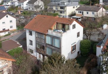 Vielseitig nutzbares, gepflegtes Dreifamilienhaus in Hanglage von Nußloch