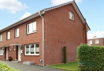 Doppelhaushälfte mit Ofen und Garage in Vechta OT Hagen