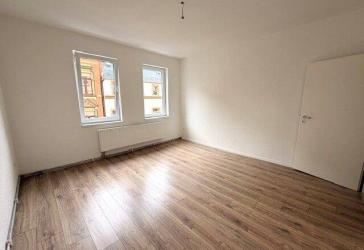 **frisch sanierte 2 Zimmer Wohnungen * zentrumsnah**