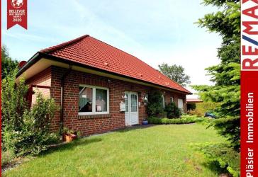 Walmdachbungalow * ruhige Wohnlage * Fußbodenheizung * umeinsehbarer Garten * ebenerdiges Wohnen *