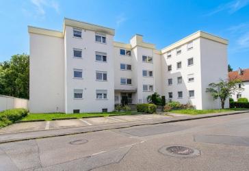 Charmante 3-Zimmmer-Wohnung mit Einzelgarage in schöner Lage