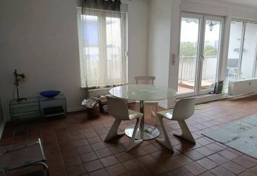 Große 3-Zimmer 'Haus-Feeling' mit Terrasse Wohnung