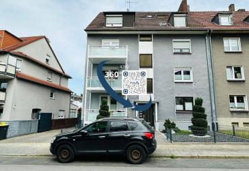 Mehrfamilienhaus mit Balkonen und Garagen in Essen-Altendorf