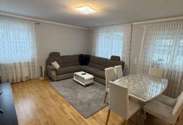 Großzügige Erdgeschosswohnung mit Terrasse und Garten!
