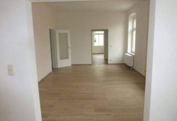 Helle 4-Raum-Wohnung, 1.OG, mit Balkon und Aufzug in Zeitz