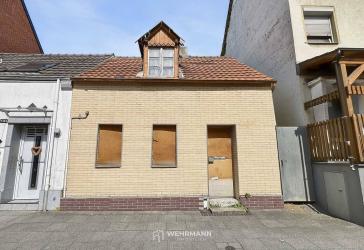 Die Chance für Ihren Neubau - Abrisshaus mit großzügigem Grundstück in Köln-Weiden