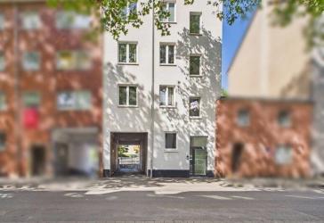 Neuwertige Kapitalanlage! Fünfparteienhaus mit Garagenhof in guter Lage von Köln-Höhenberg/Kalk
