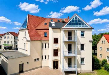 * modernisierte und schöne 4 Raumwohnung in beliebter Lage *