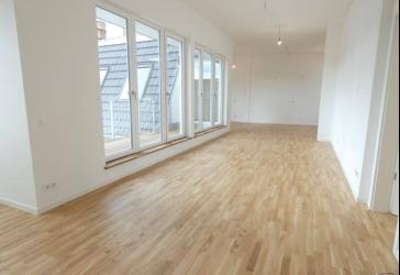 3 Dachterrassen - 2 Bäder - 6 Zimmer mit viel Sonnenlicht gesucht??? Hier ist Ihre Traumwohnung!!!