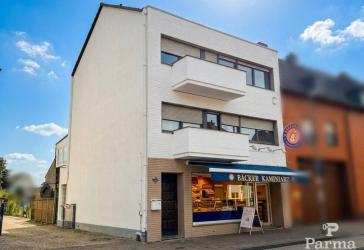 Wohnen und Mieteinnahmen kombinieren - großzügiges Wohnhaus mit vermieteter Gewerbeeinheit in Kreuzau