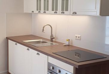 Neu sanierte 3,5 Zi. - Etagenwohnung in 70327 Stuttgart - Wangen, zentrale Wohnlage direkt am Wangener Marktplatz
