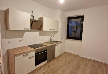 Komplett saniert & bezugsfertig – moderne 3-Zimmer-Wohnung mit neuer Einbauküche