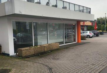 2 Einmalige Ladenlokale in stark frequentierter Lage mit ca. 280 m2 und 103 m2 Gewerbefläche