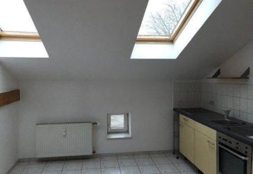 Helle und großzügige 4-Zimmer-Dachgeschosswohnung mit Altbaucharme in Prenzlau