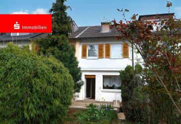 Kleines, süßes Reihenmittelhaus FFM-Unterliederbach für 2-3 Personen zum Renovieren