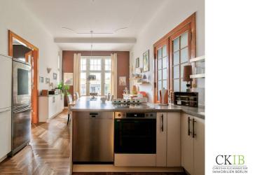 bezugsfreie 144m² Altbauwohnung, liebevoll saniert, 1.OG, Balkon, Keller, zentraler Lage Wilmersdorf