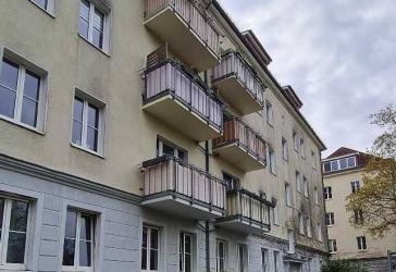 * Schöne Wohnung mit Balkon * Sehr gute Kapitalanlage *