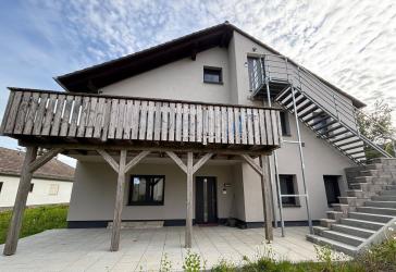 Moderne Kernsanierte 3-Zimmer 90 m² Wohnung • 35m² Terrasse