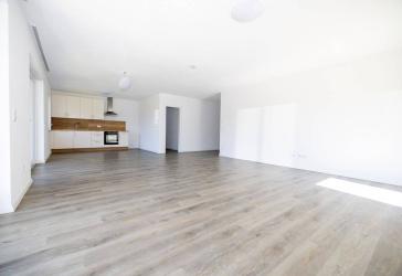 Moderne 4-Zimmer-Wohnung mit Terrasse und Einbauküche - ab sofort frei