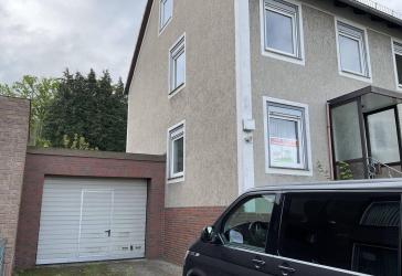 Charmante Doppelhaushälfte - 3 Wohneinheiten in Wolfsburg-Laagberg zu verkaufen
