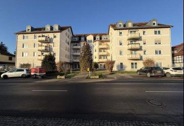 Helle Dreiraumwohnung mit ca. 74,99 m² Wfl., Einbauküche, Stellplatz in Tiefgarage!!!
