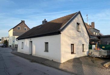Haus für Handwerker zum Kernsanieren ,beste Lage , viel zu tun