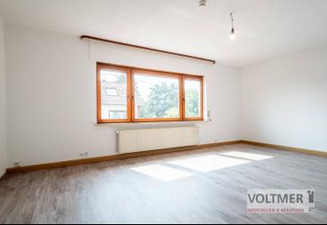 GEMÜTLICH - renovierte 3-Zimmer-Wohnung mit Stellplatz und Gemeinschaftsgarten in Neunkirchen!