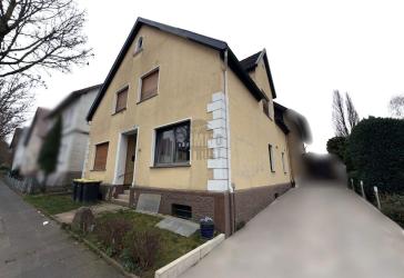 Projekt für Renovierer: Historisches Haus mit viel Gestaltungsspielraum