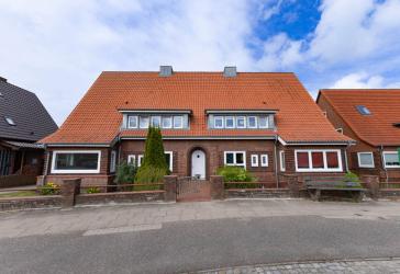 Gepflegte 2 Zimmer-Wohnung im 1. Obergeschoss in Heide, Kreis Dithmarschen