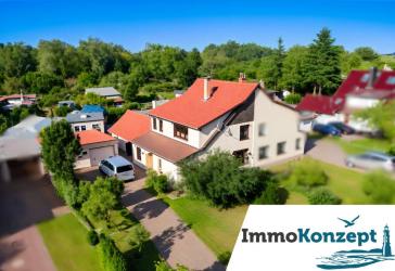 Familienfreundliche DHH mit Gästehaus, Kamin und liebevoll angelegtem Garten in ruhiger Lage!