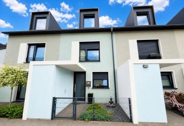 Modernes Reihenmittelhaus mit sonnigem Garten in begehrter Wohnlage von Kaltenkirchen