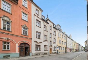 Alois Ansprenger - 5-Zimmer Altbauwohnung im Herzen von Schwabing