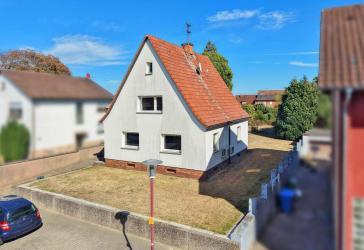 Einfamilienhaus auf großzügigem Grundstück mit viel Platz für Ihre Wohnideen