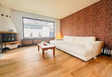 Sonniger Bungalow mit Privatsphäre und attraktivem Erweiterungspotenzia!