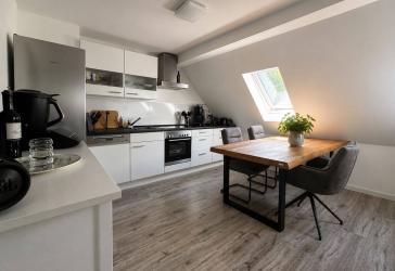 Der perfekte Start ins Eigenheim - Charmante Dachgeschosswohnung zum Wohlfühlen